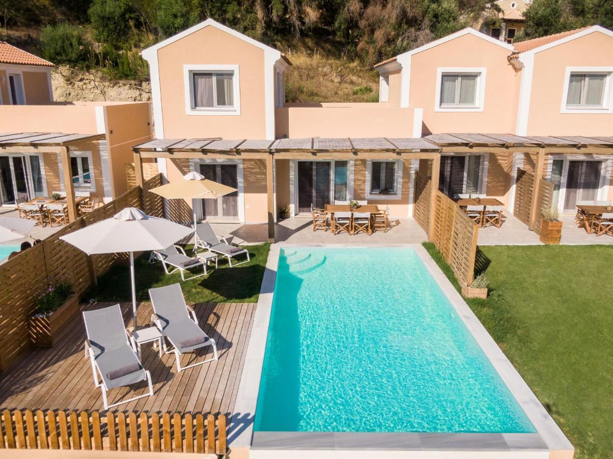 Reiki Villas Erikousa Ereikoussa エクステリア 写真